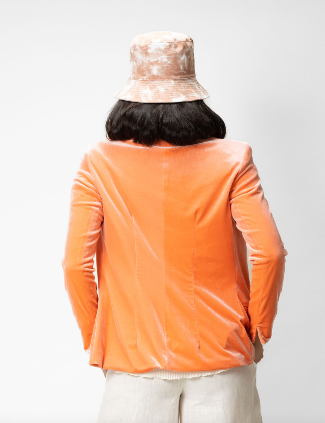 Velvet Jacket · Mandarin